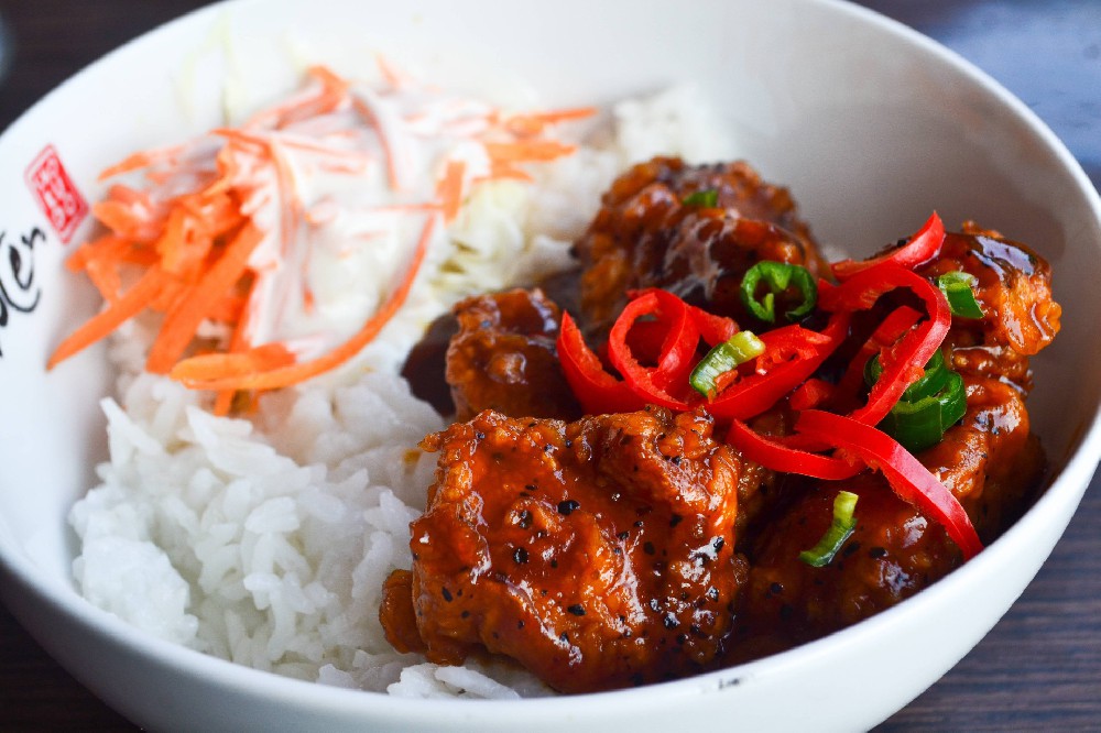 怀石料理培训的课程内容主要包括怀石料理的历史、文化和哲学