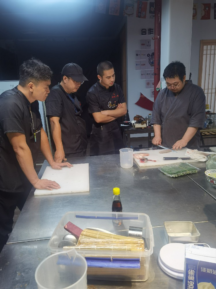 日式牛肉饭：日本旅游必尝的代表性美食