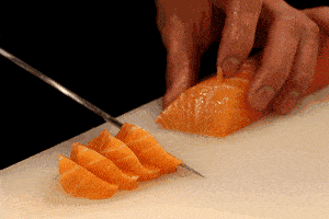 刺身培训中三文鱼与金枪鱼的区别