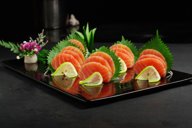 ​刺身培训：三文鱼怎么选