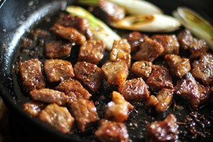 烤肉学习中烤肉店装修的课程：创造令人留连忘返的烤肉空间