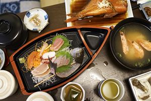 日料培训中的中日料理融合与创新：传统与现代的美味碰撞