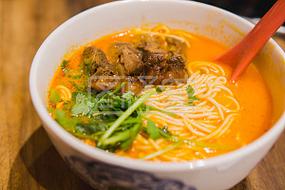 🍜 学习日本拉面：面条的粗细与运用